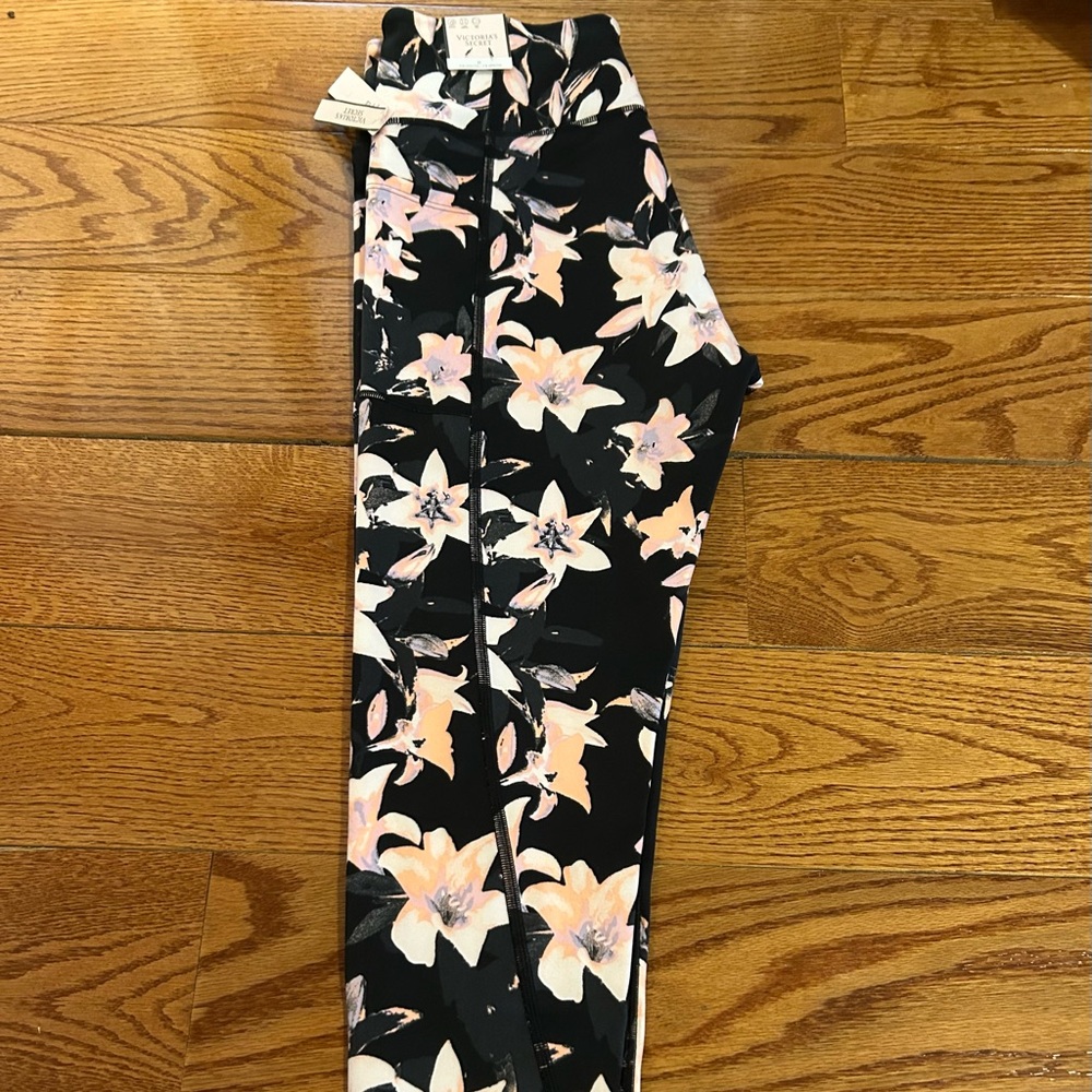 Victoria’s Secret Active leggings